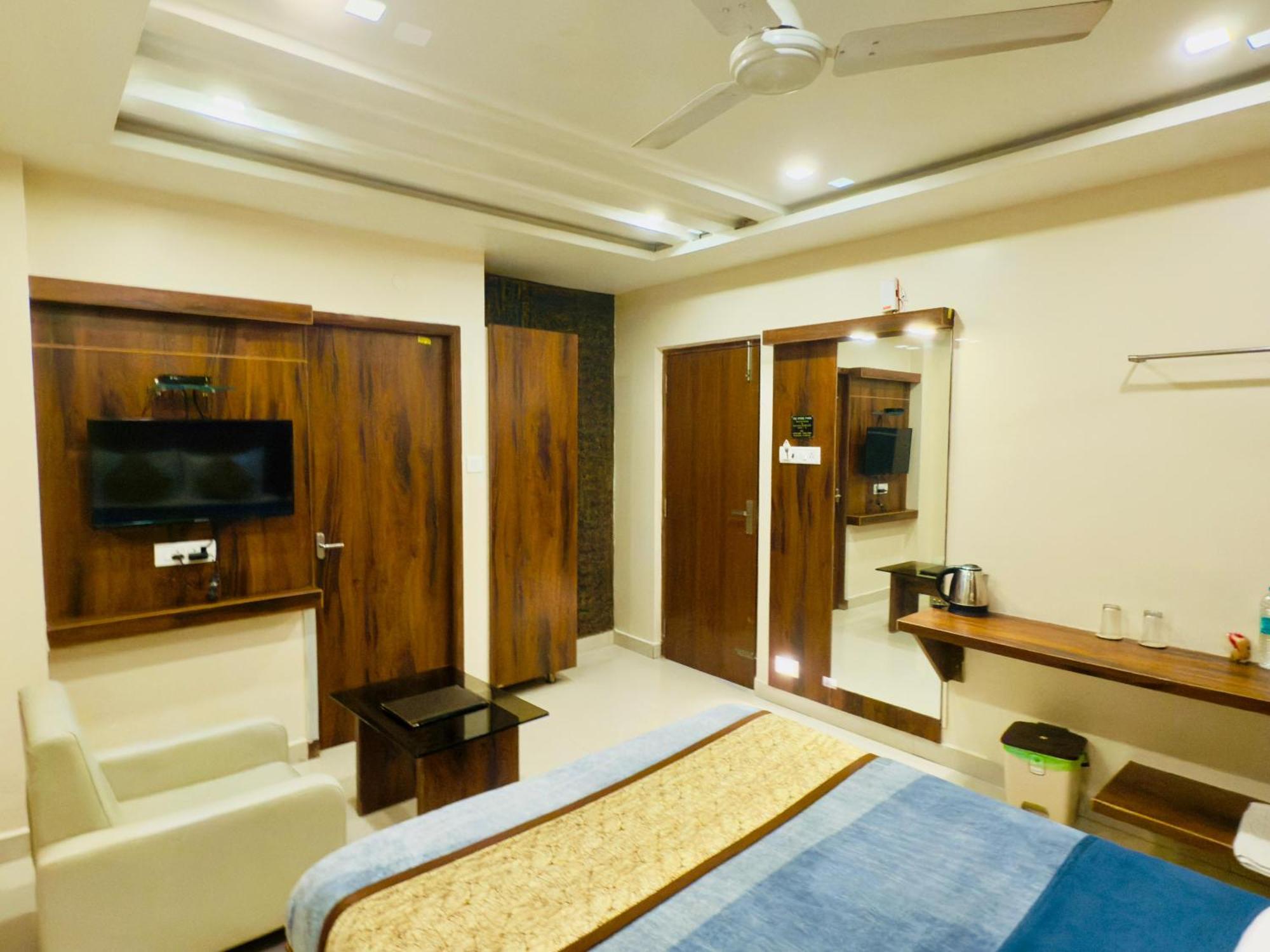 The Hydel Park - Business Class Hotel - Near Central Railway Station Τσενάι Εξωτερικό φωτογραφία