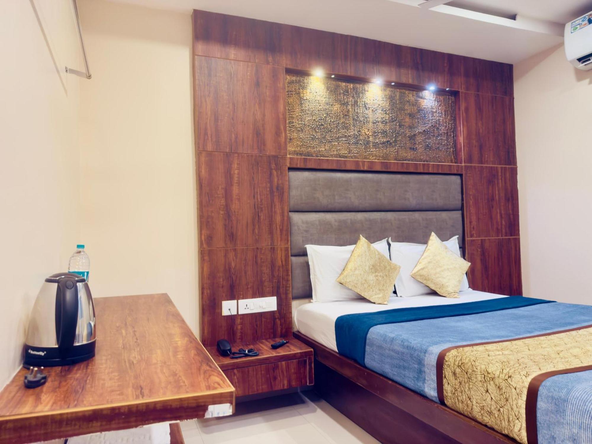 The Hydel Park - Business Class Hotel - Near Central Railway Station Τσενάι Εξωτερικό φωτογραφία