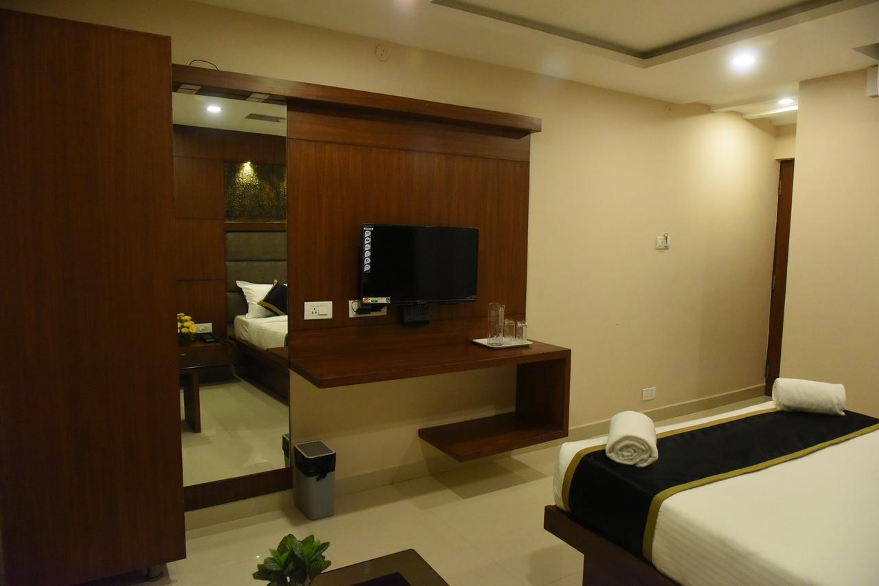 The Hydel Park - Business Class Hotel - Near Central Railway Station Τσενάι Εξωτερικό φωτογραφία